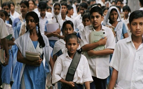 শিক্ষা প্রতিষ্ঠানের ছুটি বাড়ছে না 