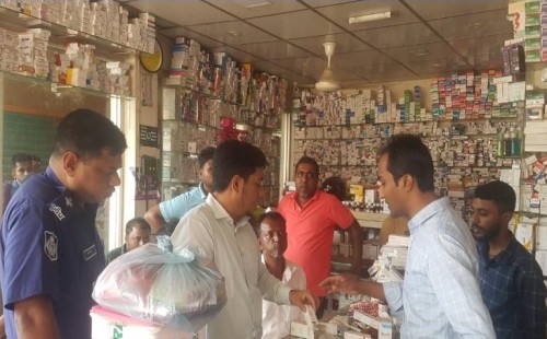 কুলাউড়ায় ভোক্তার অভিযানে ২ প্রতিষ্ঠানকে জরিমানা 