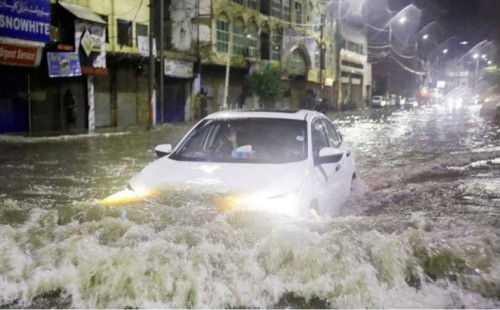 পাকিস্তানে আর্দ্র এপ্রিলের রেকর্ড, নজিরবিহীন বৃষ্টি-বন্যা 