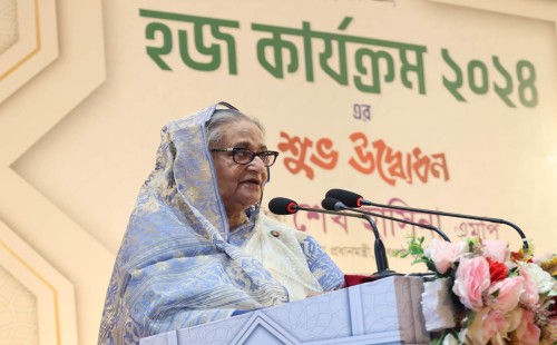 হজযাত্রীদের কাছে দোয়া চাইলেন প্রধানমন্ত্রী 