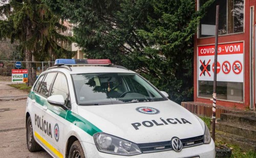 স্লোভাকিয়ায় একদিনে ১১০০ বোমা হামলার হুমকি 