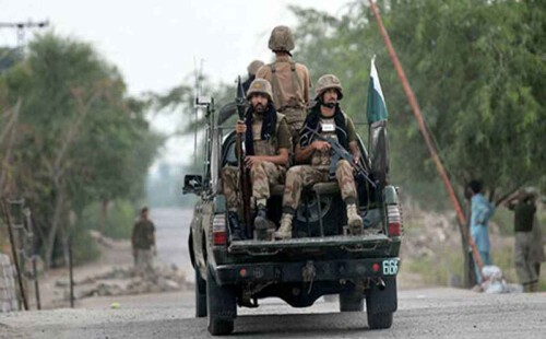 পাকিস্তানে জঙ্গি হামলা, নিহত ৭ 