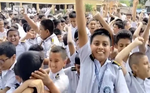 এসএসসি পরীক্ষায় দেশ সেরা যে স্কুল 