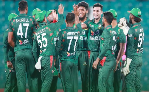 চমক রেখে বিশ্বকাপের দল ঘোষণা করল বাংলাদেশ 