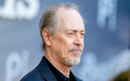 নিউ ইয়র্কে দিনে-দুপুরে হলিউড অভিনেতার মুখে ঘুষি 