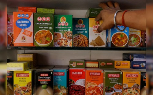 এবার নেপালেও নিষিদ্ধ ভারতের দুই ব্র্যান্ডের মশলা 