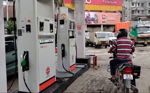 হেলমেট নেই যার, তেল নেই তার 