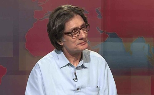 পিটিআই তথ্য সচিবের ওপর ট্রান্সজেন্ডারের হামলা 