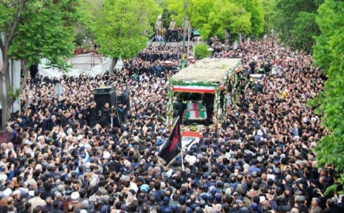 নিজ শহর মাশহাদে আজ দাফন করা হবে রাইসিকে 