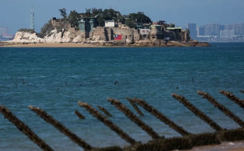 তাইওয়ানের চারপাশে চীনের ব্যাপক সামরিক মহড়া 