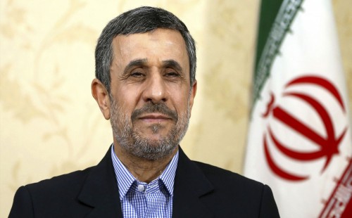 ইরানে প্রেসিডেন্ট নির্বাচনে প্রার্থী হওয়ার ইঙ্গিত আহমাদিনেজাদের 