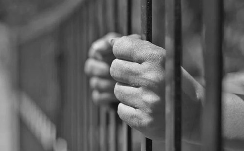 ১২ বছরের কিশোরীর সঙ্গে যৌনকর্ম, ফ্রান্সে পাঁচজনের কারাদণ্ড 