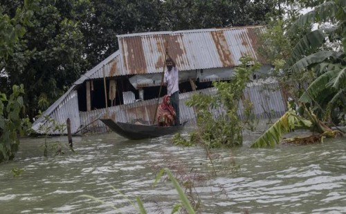 সিলেটে বন্যা পরিস্থিতির অবনতি 