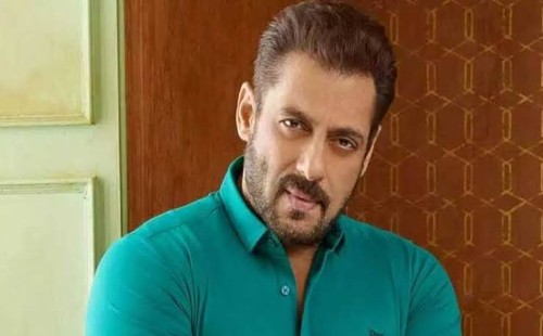 সালমানের খামারবাড়িতে হঠাৎ অচেনা তরুণী, নতুন কোনো টোপ? 