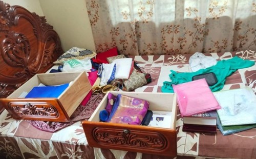 শিবগঞ্জে সরকারি বাসভবন থেকে ৩৪ ভরি স্বর্ণালঙ্কার চুরি 