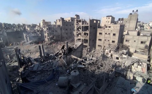 গাজায় শরণার্থী শিবিরে ইসরায়েলি হামলা, নিহত অন্তত ১৫ 