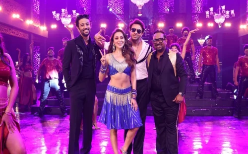 ‘তুফান’- এর অর্থায়ন ও নির্মাণপ্রক্রিয়া নিয়ে অভিযোগ 