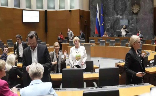 অবশেষে স্লোভেনিয়ার স্বীকৃতি পেলো ফিলিস্তিন 