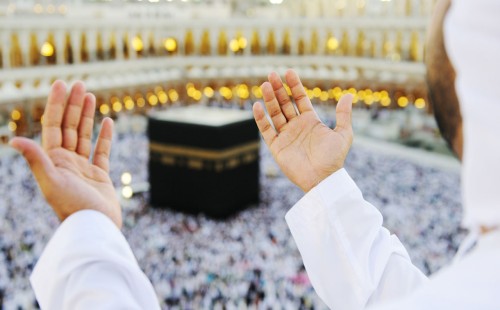 তৃতীয় লিঙ্গের মানুষেরা হজ পালন করবেন যেভাবে 