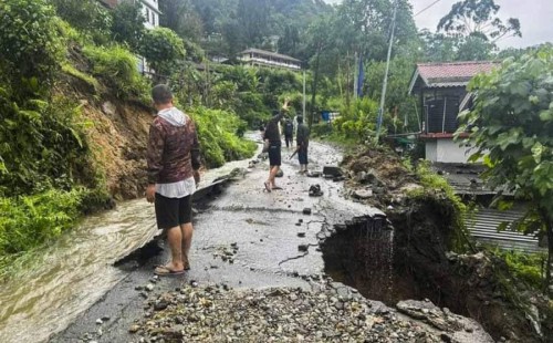 সিকিমে এখনও আটকে ১২০০ পর্যটক 