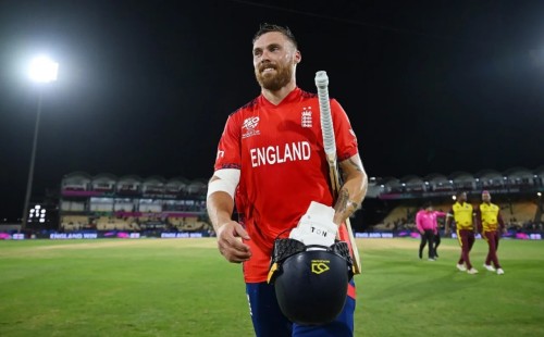 ভয়ংকর ইংল্যান্ডকে দেখল ওয়েস্ট ইন্ডিজ 