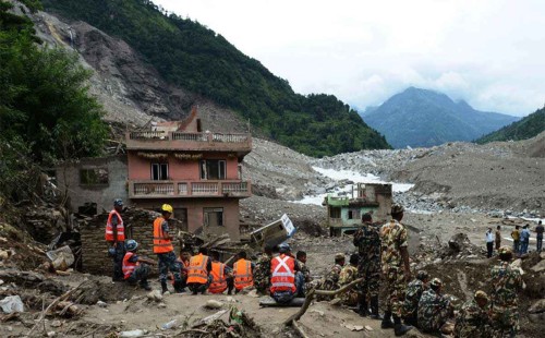 নেপালে ভূমিধসে তিন শিশুসহ নিহত ৯ 