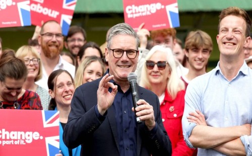 জেনে নিন যুক্তরাজ্যের ‘ভাবী প্রধানমন্ত্রী’ স্টার্মারকে 