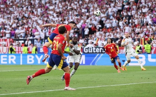 জার্মানিকে কাঁদিয়ে সেমিফাইনালে স্পেন 