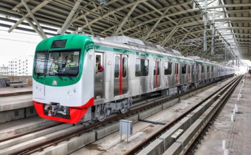 বাংলা ব্লকেড : যানচলাচল বন্ধ হলেও চলছে মেট্রোরেল 