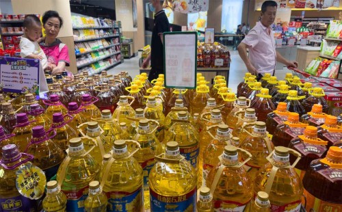 চীনে ভোজ্য তেলে ‘দূষণ’ কেলেঙ্কারি 