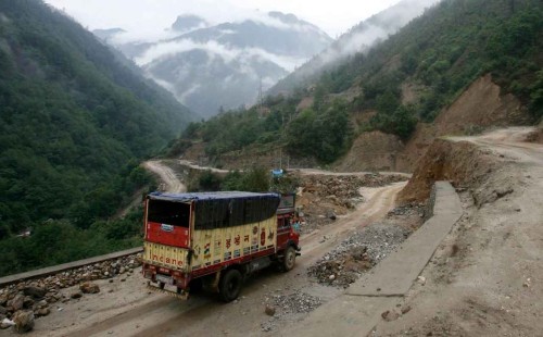 চীনের ‘দাবি করা’ এলাকায় বিদ্যুৎকেন্দ্র নির্মাণ করবে ভারত 