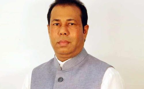 জানা গেল সেই ৪০০ কোটি টাকার পিয়নের পরিচয় 