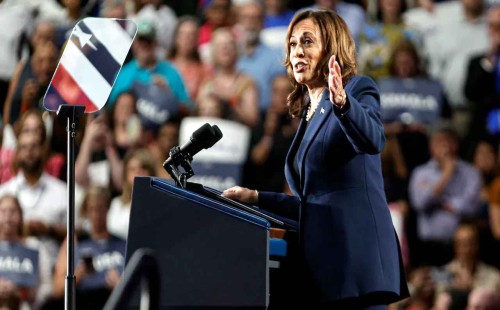 ইউরোপেও জনপ্রিয়তা বাড়ছে কমলার 