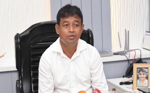 হারুন এখন কোথায়? 