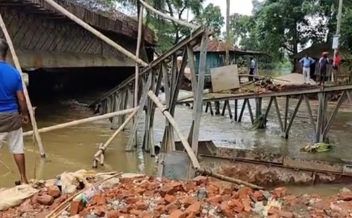 পানি কমতে শুরু করেছে আখাউড়া-কসবায় 