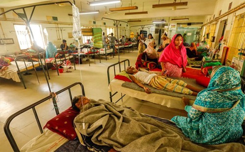 সারাদেশে 'কমপ্লিট শাটডাউন' ঘোষণা চিকিৎসকদের 