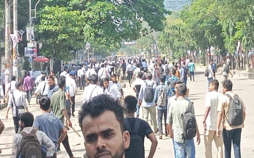 সায়েন্সল্যাবে সংঘর্ষ, ঢামেকে আহত ১৪ শিক্ষার্থী 