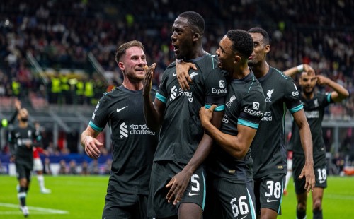 সান সিরোতে এসি মিলানকে ৩-১ গোলে হারিয়েছে লিভারপুল 