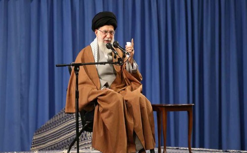 ৫ বছর পর জুমার খুতবা দিলেন খামেনি 