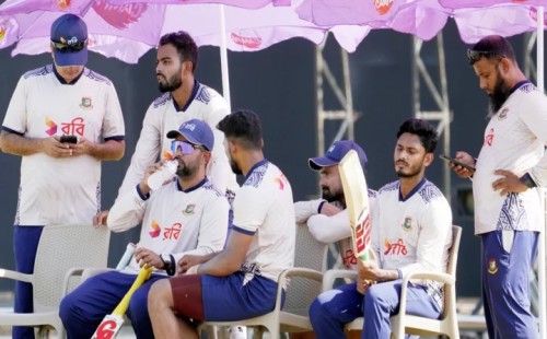 জুমার নামাজ পড়তে মসজিদে যায়নি টাইগার ক্রিকেটাররা 