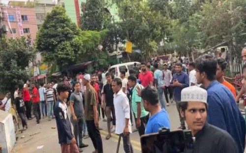 মিরপুরে সাকিব ভক্তদের সঙ্গে পুলিশের ধাওয়া-পাল্টা-ধাওয়া 