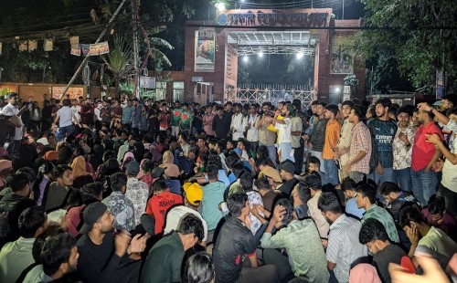 তিতুমীরের শিক্ষার্থীদের ফের সড়ক অবরোধ 