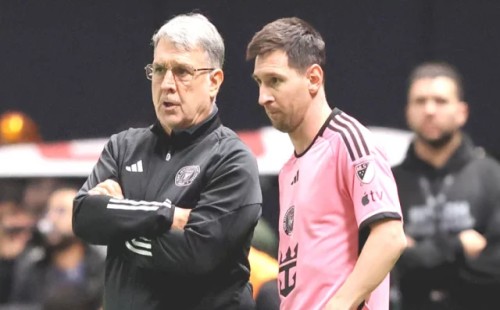 ইন্টার মায়ামির কোচ থেকে পদত্যাগ টাটা মার্টিনো 