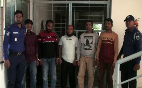 ৯ লক্ষা জাল টাকাসহ গ্রেপ্তার ৫ 