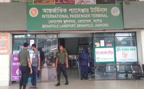 দালালমুক্ত হলো বেনাপোল চেকপোস্ট ইমিগ্রেশন 