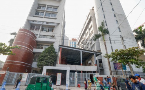 আগস্টের পর থেকে বদলে গেছে পাসপোর্ট অফিস, নেই দালালের অস্তিত্ব 