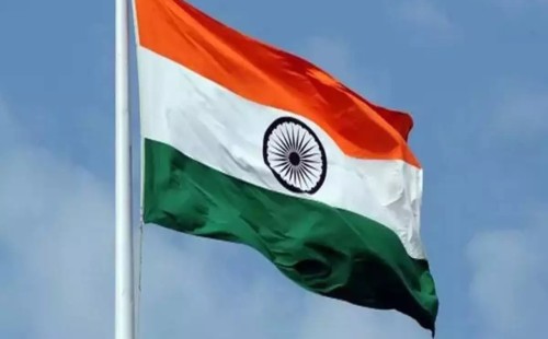 চিকিৎসা পেতে পতাকাকে প্রণাম করতে হবে বাংলাদেশিদের 