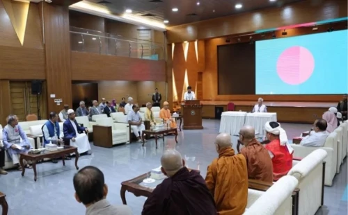 মতপার্থক্য থাকলেও আমরা এক পরিবার : প্রধান উপদেষ্টা 