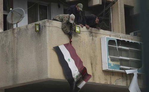 রক্তাক্ত সিরিয়া, ‘হট কেটে’ ছুরি চালাবে কারা? 