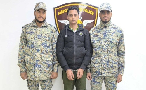 পাকস্থলীতে ইয়াবা লুকিয়ে পাচারের চেষ্টা, যুবক গ্রেপ্তার 